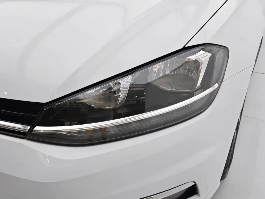 Volkswagen Golf 2019 — фото 18