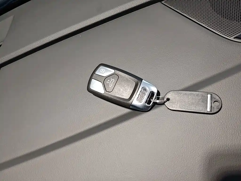 Audi Q5L 2024 — фото 9