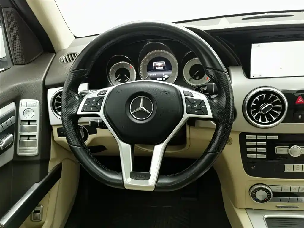 Mercedes-Benz GLK-Class 2015 — фото 11