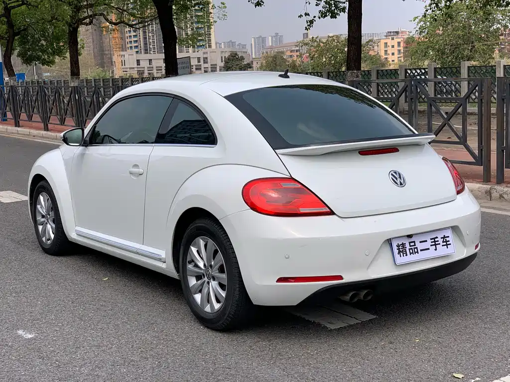 Volkswagen Beetle 2015 — фото 4