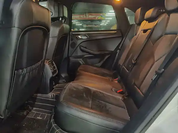 Porsche Macan 2020