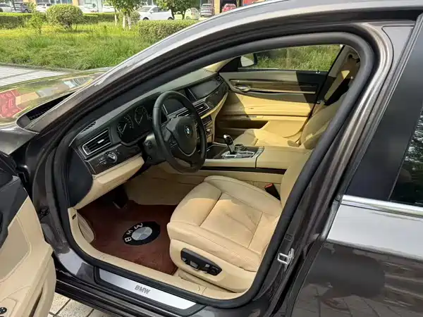 BMW 7 Series 2013