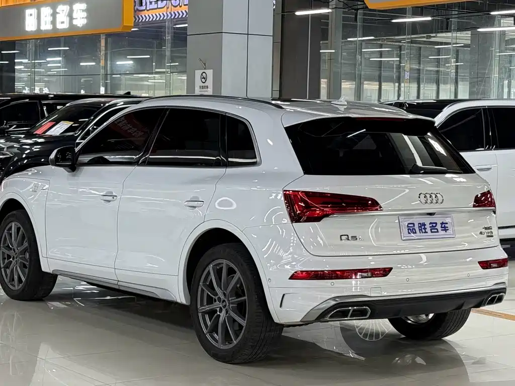Audi Q5L 2022 — фото 3