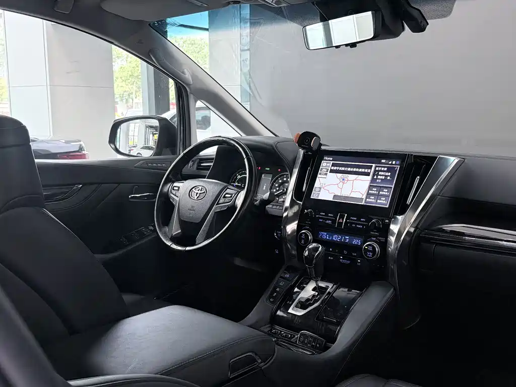 Toyota Vellfire 2022 — фото 6