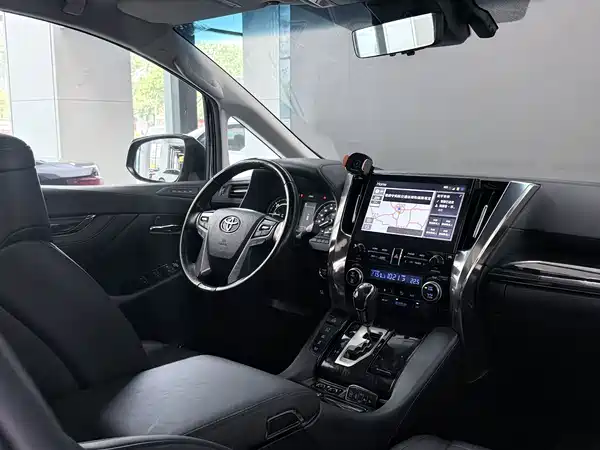 Toyota Vellfire 2022