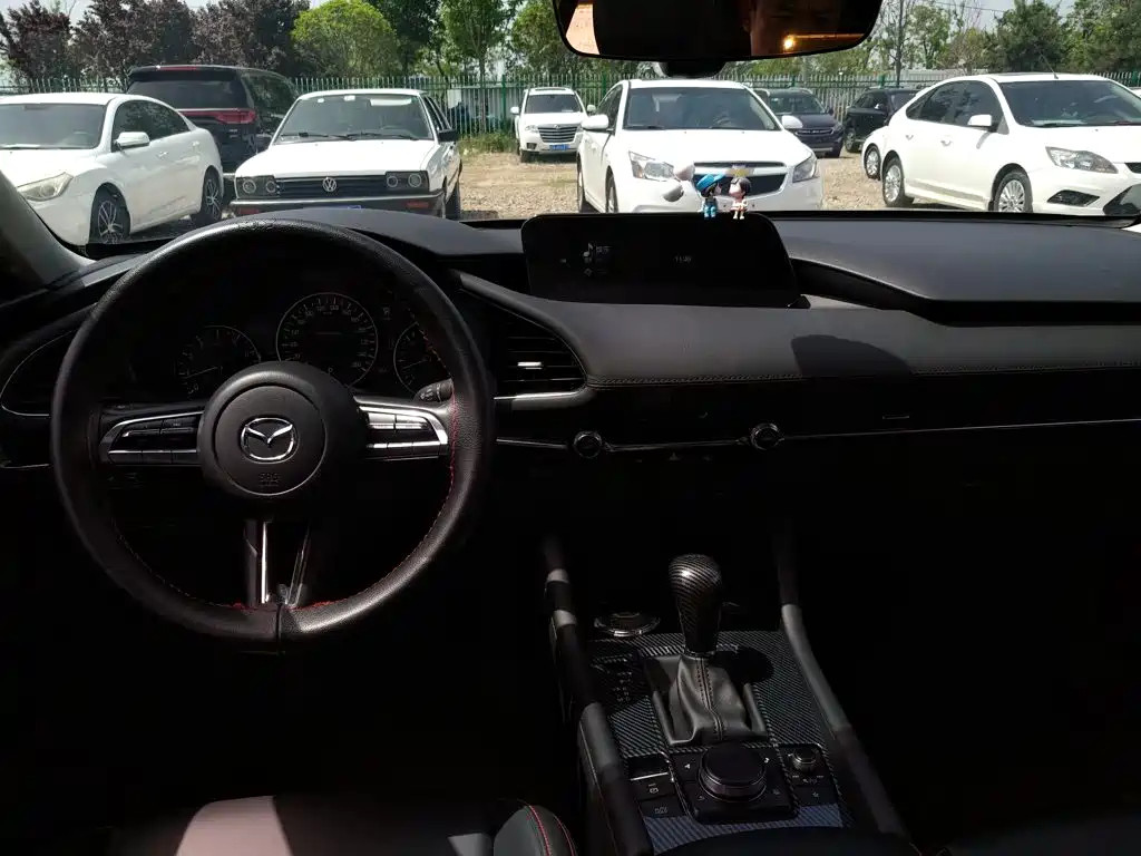 Mazda 3 Axela 2022