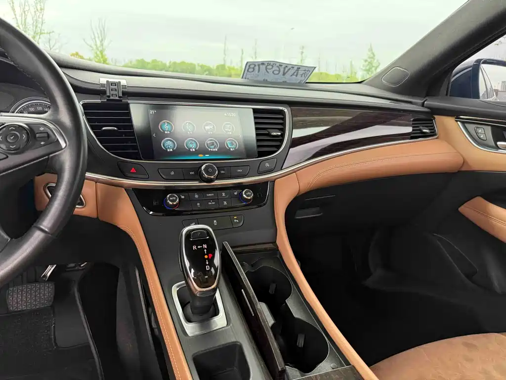 Buick LaCrosse 2019 — фото 10