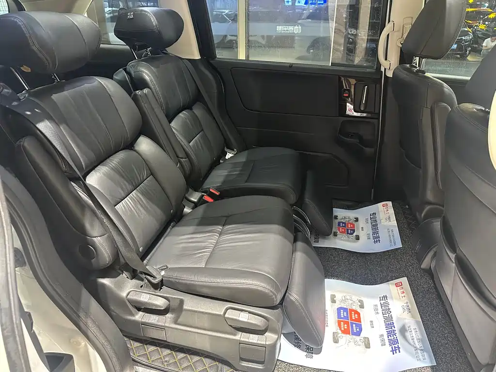 Honda Odyssey 2018 — фото 10