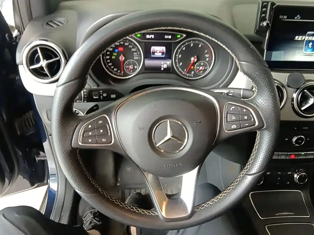 Mercedes-Benz B-Class 2017 — фото 11