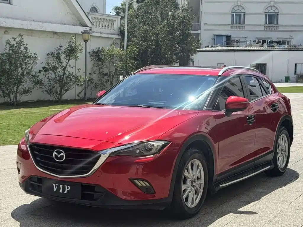 Mazda CX-4 2018 — фото 1