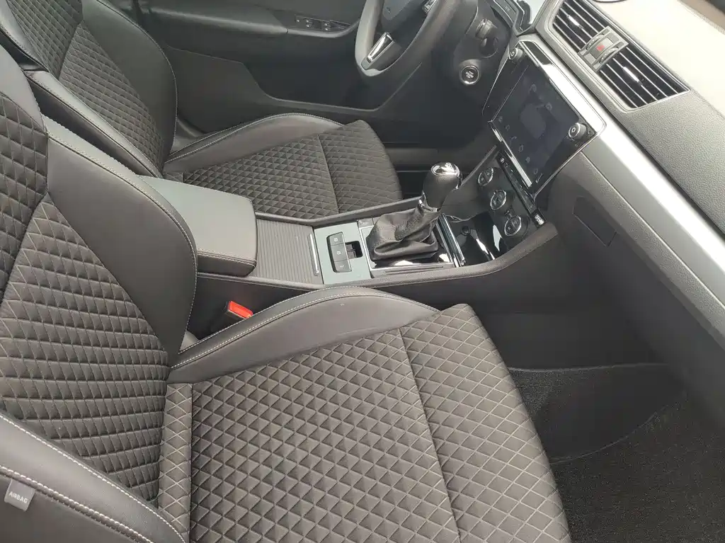 Skoda Speedy 2019 — фото 11