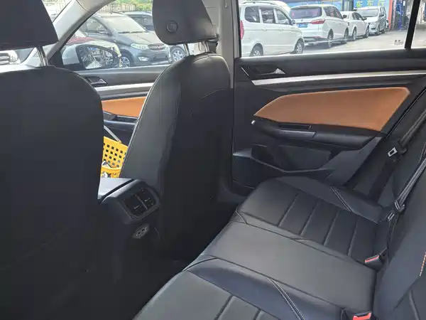 Volkswagen Bora 2023