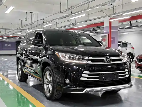 Toyota Highlander 2021