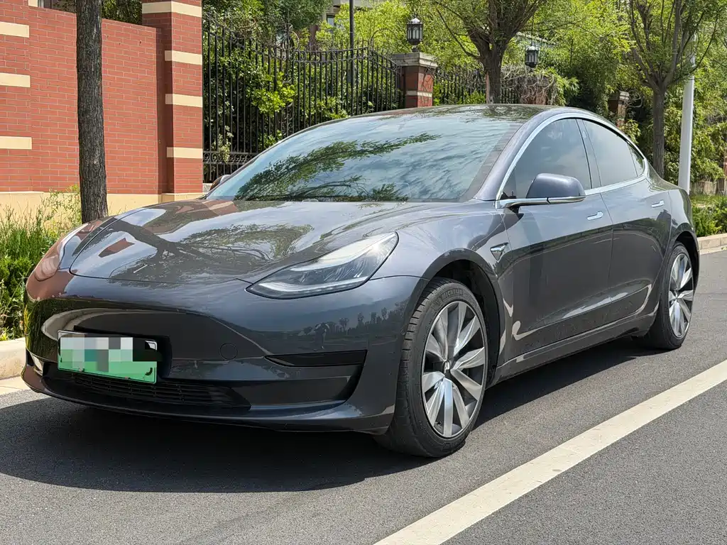 Tesla Model 3 2020 — фото 1