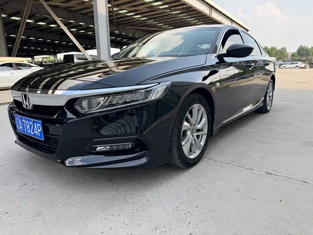 Honda Accord 2018 — фото 1