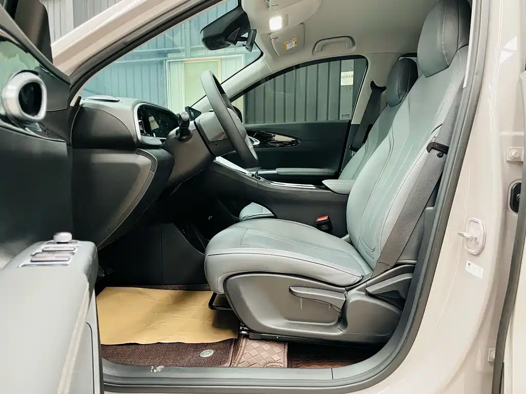 Geely Galaxy Starwish 2026 — фото 14