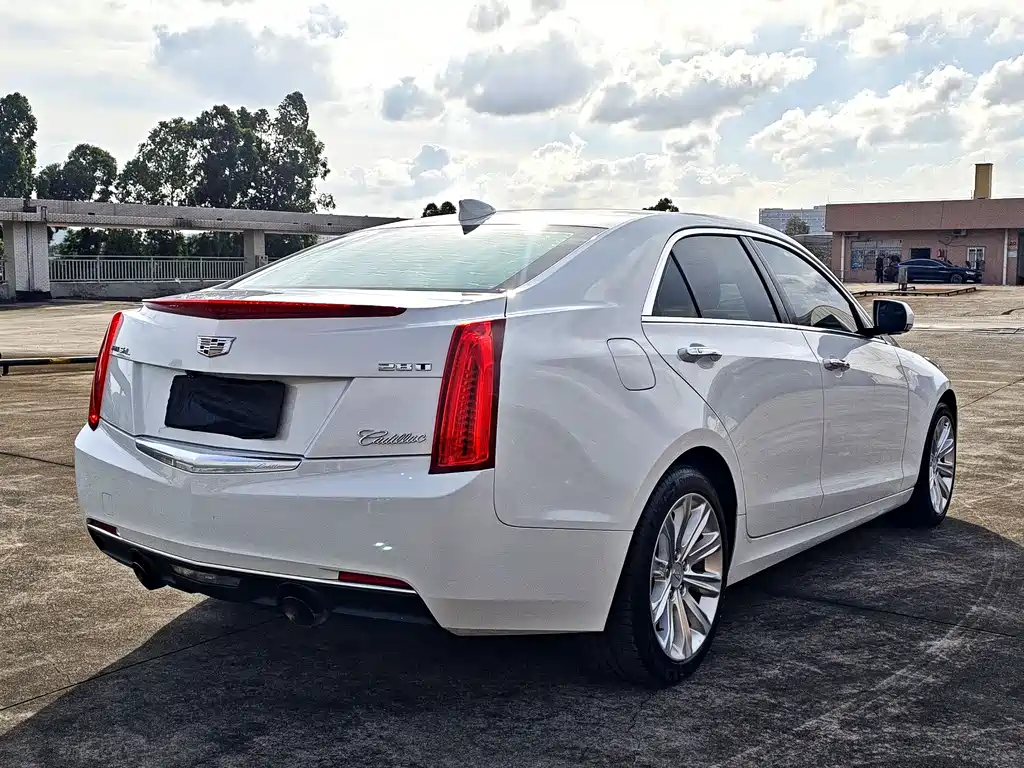 Cadillac ATS-L 2018 — фото 11