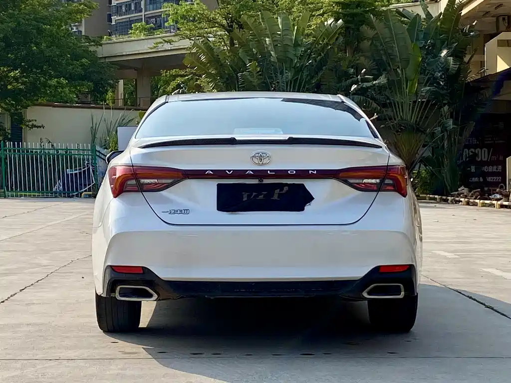 Toyota Avalon 2022 — фото 17