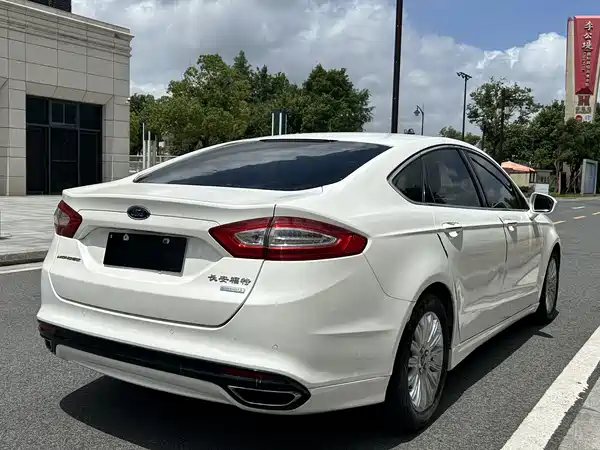 Ford Mondeo 2014