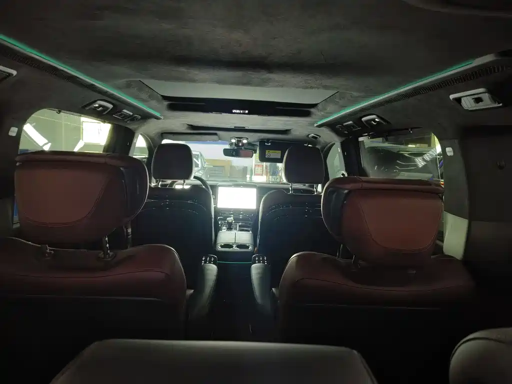 GAC Motor Trumpchi M8 2023 — фото 12