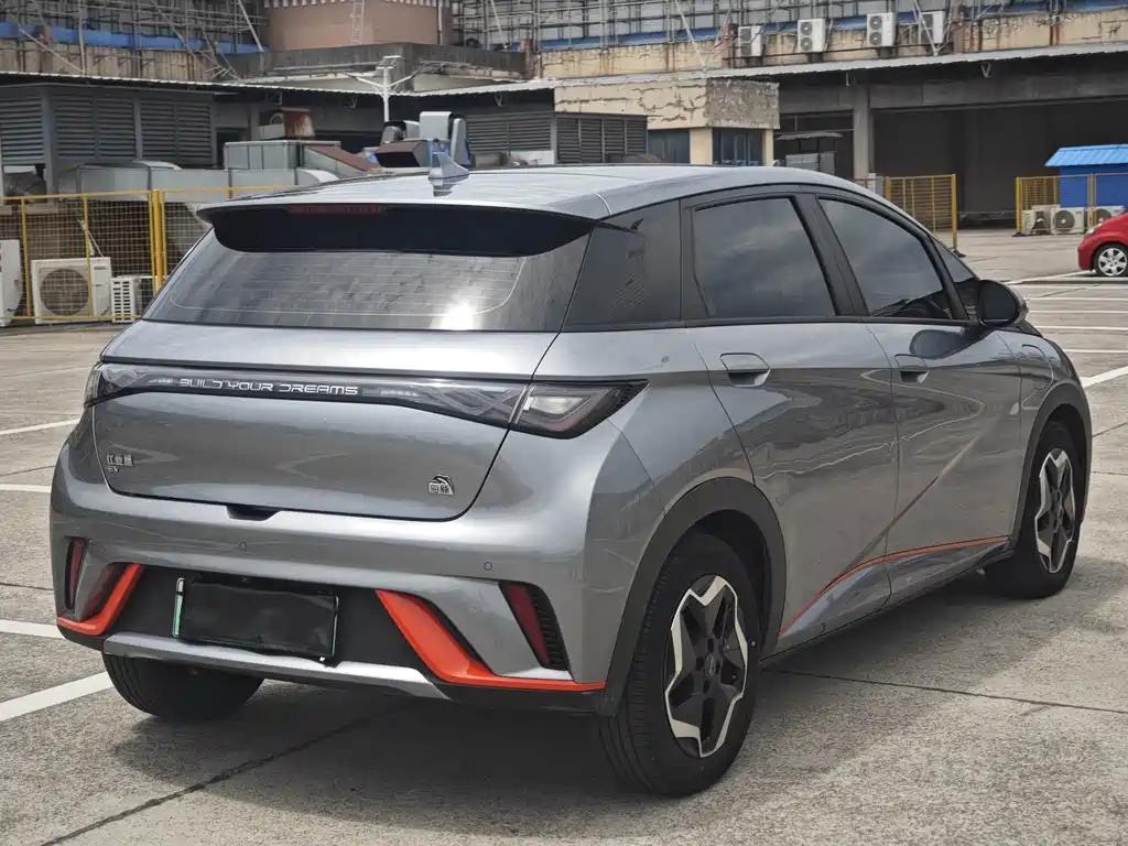 BYD Dolphin 2022