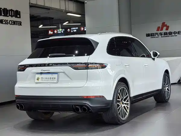 Porsche Cayenne 2023