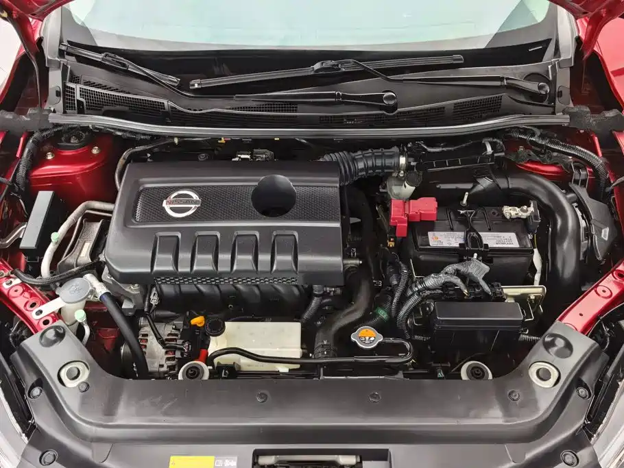 Nissan Tiida 2017 — фото 10