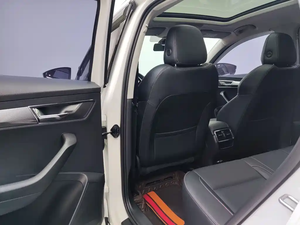 Skoda Karoq 2022 — фото 12