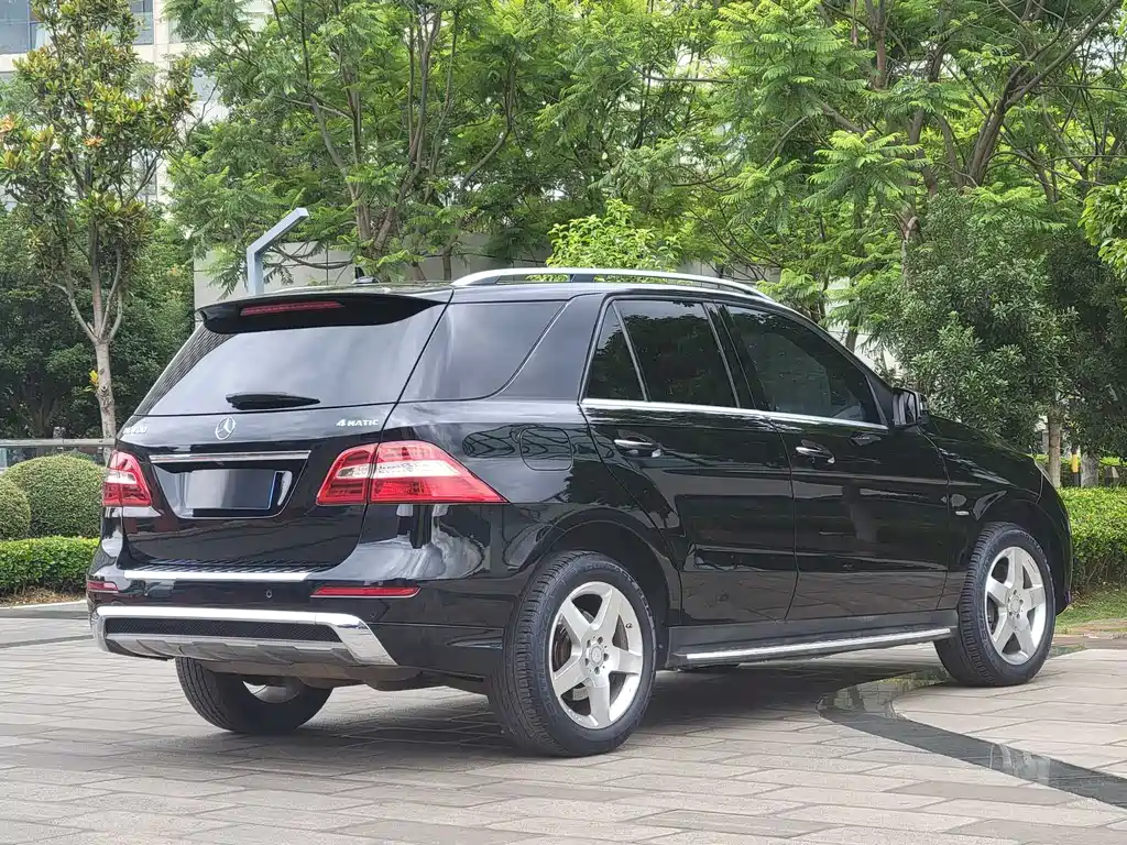 Mercedes-Benz M-Class 2014