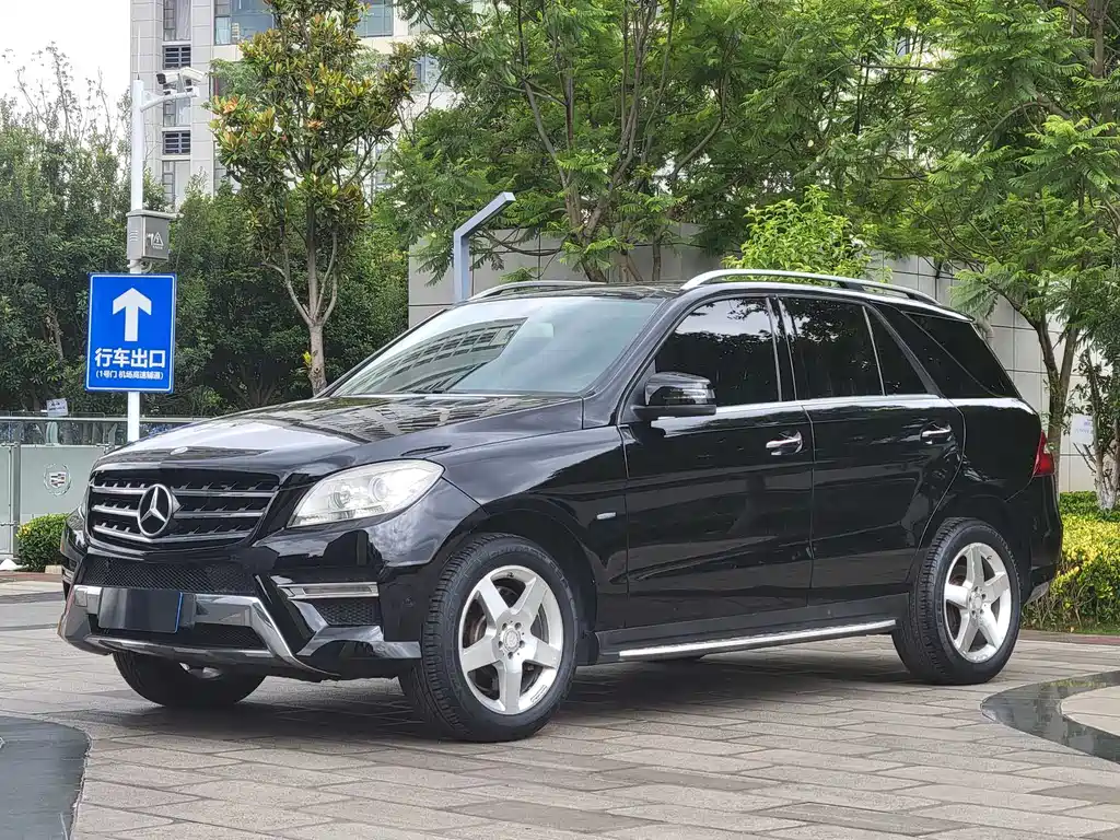 Mercedes-Benz M-Class 2014