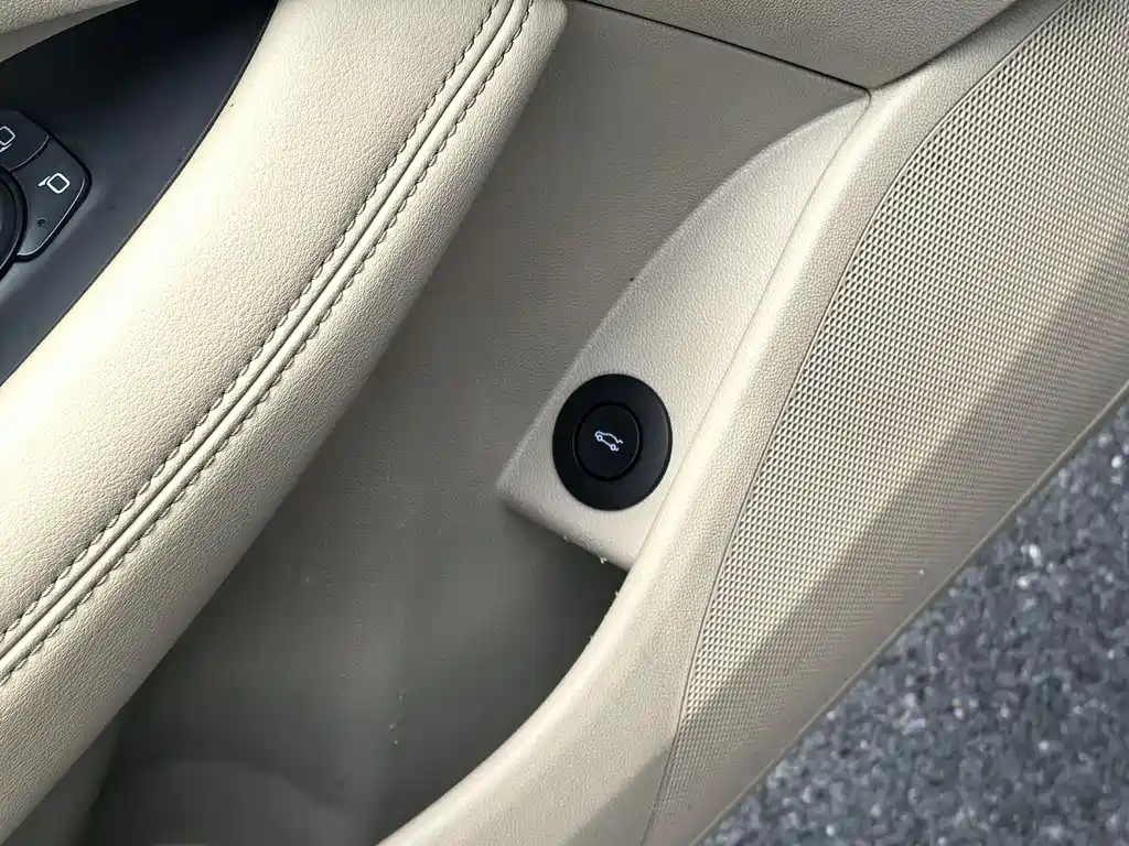 Buick LaCrosse 2017 — фото 22