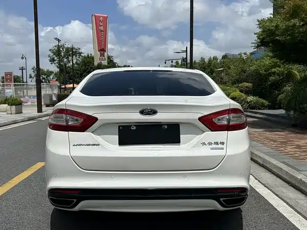 Ford Mondeo 2014