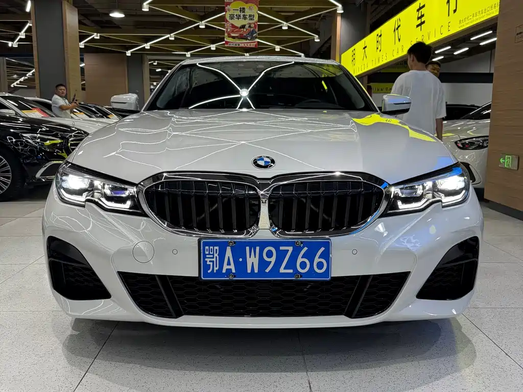BMW 3 Series 2021