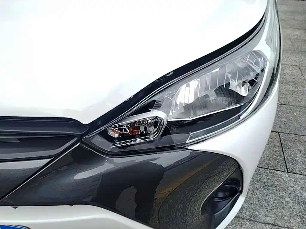 Toyota Yaris L 2021 — фото 24