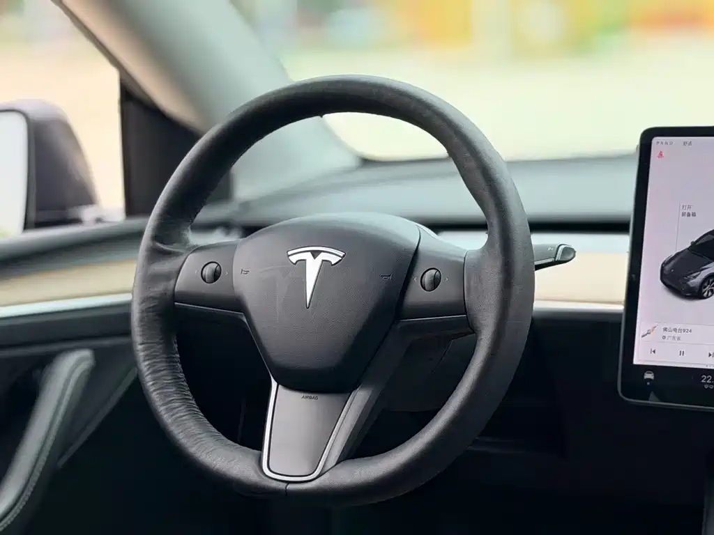 Tesla Model Y 2021 — фото 16