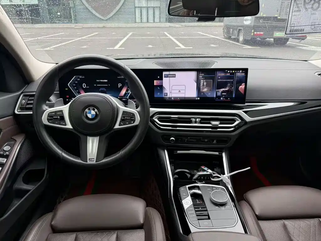 BMW 3 Series 2023 — фото 13