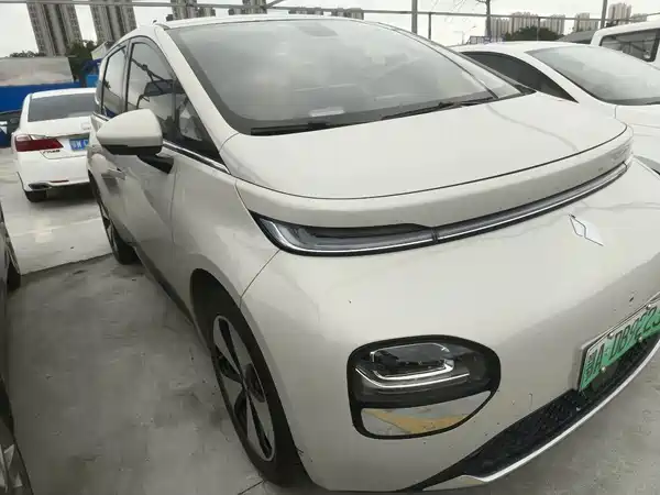 Baojun Yunduo 2023