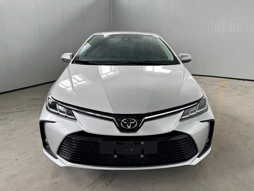 Toyota Corolla 2022 — фото 3