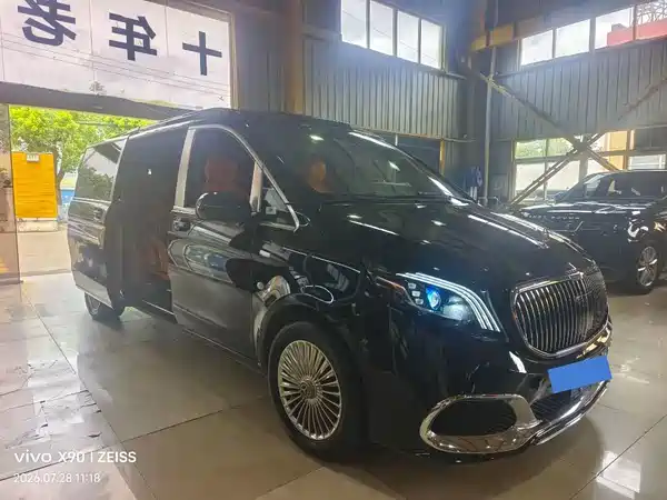 Mercedes-Benz Vito 2024