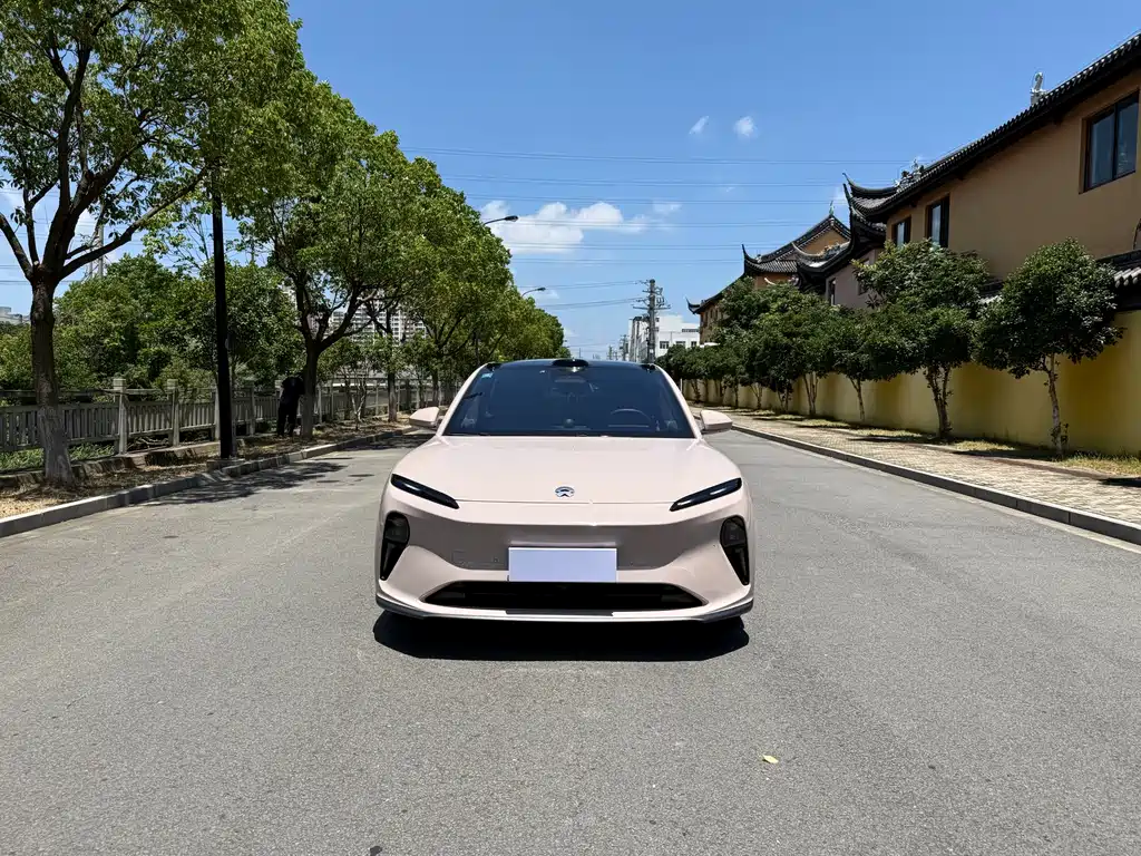 NIO ET5 2023
