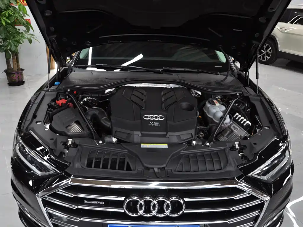 Audi A8 2021 — фото 16