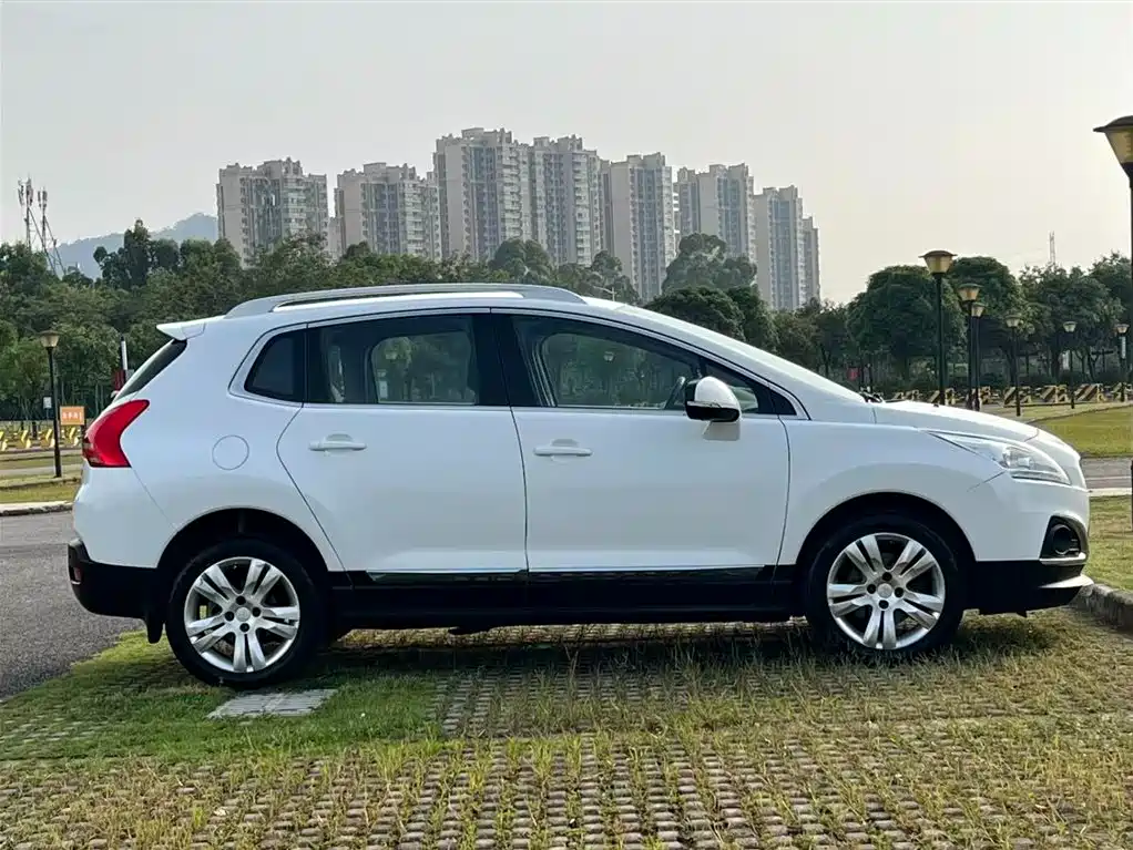 Peugeot 3008 2015 — фото 4