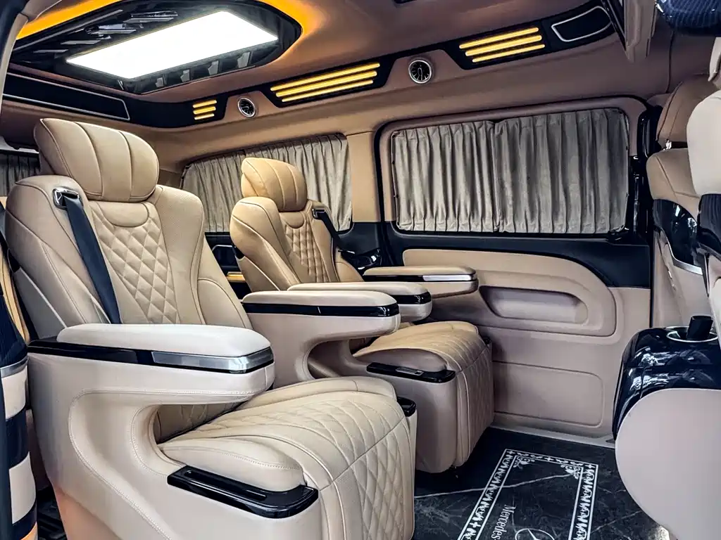 Mercedes-Benz Vito 2023 — фото 19