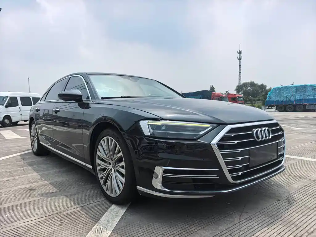 Audi A8 2019 — фото 3