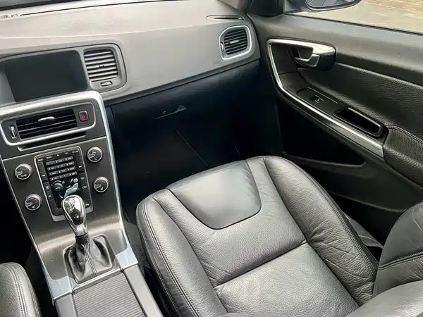 Volvo V60 2013