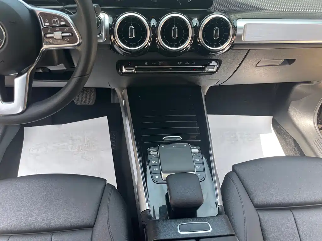 Mercedes-Benz GLB 2020 — фото 15