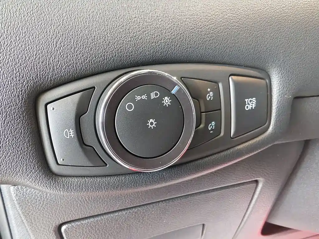 Ford Edge 2021 — фото 13