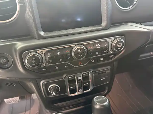 Jeep Gladiator 2023