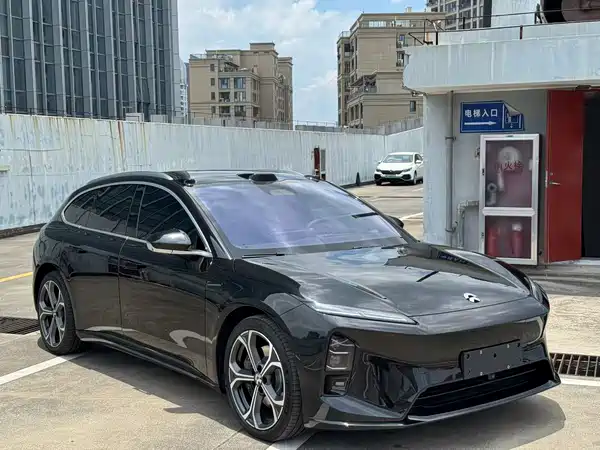 NIO ET5T 2025