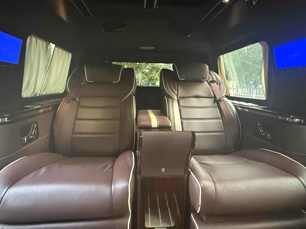 Lincoln Navigator 2017 — фото 20